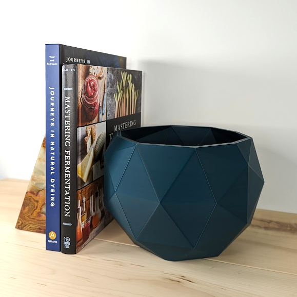 Portlock Planter